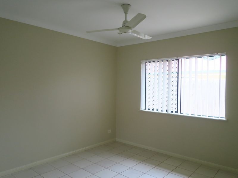 6 Aroona Street, Caravonica QLD 4878