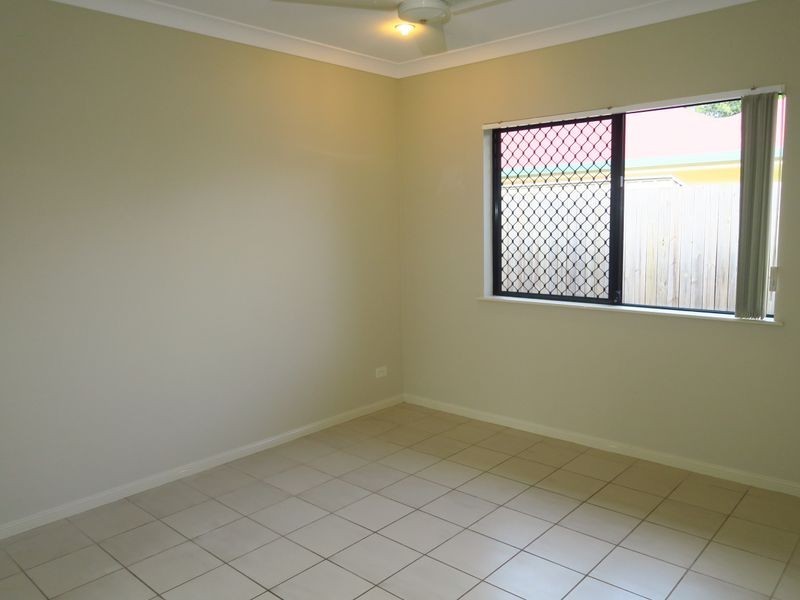 6 Aroona Street, Caravonica QLD 4878