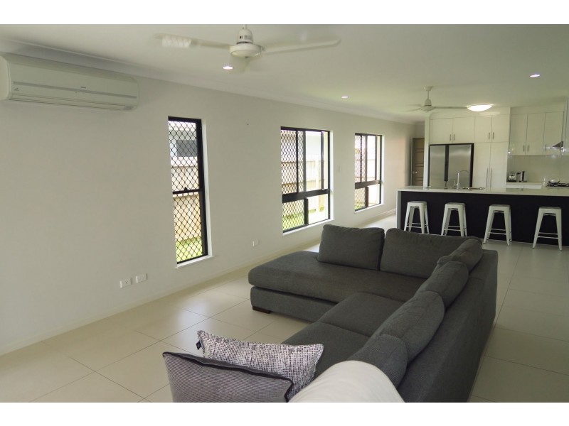 30 Carter Close, Smithfield QLD 4878