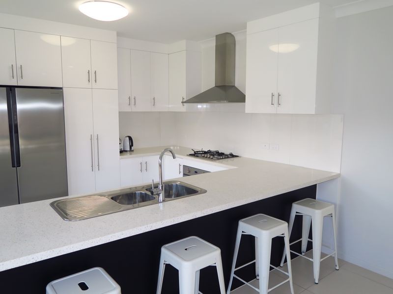 30 Carter Close, Smithfield QLD 4878