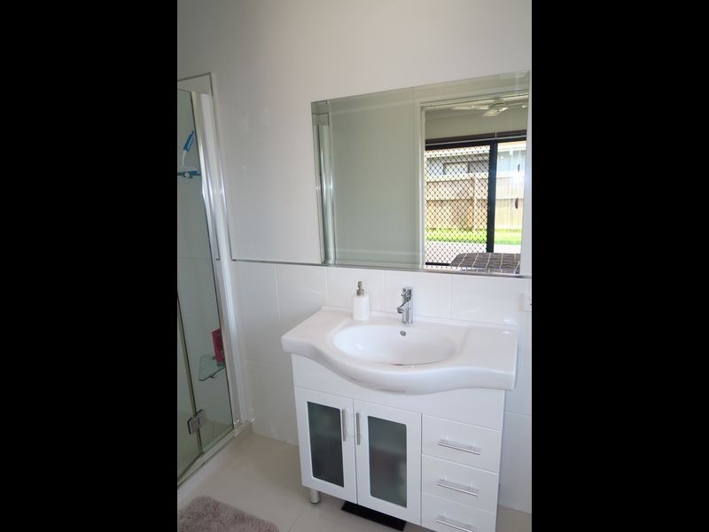 30 Carter Close, Smithfield QLD 4878