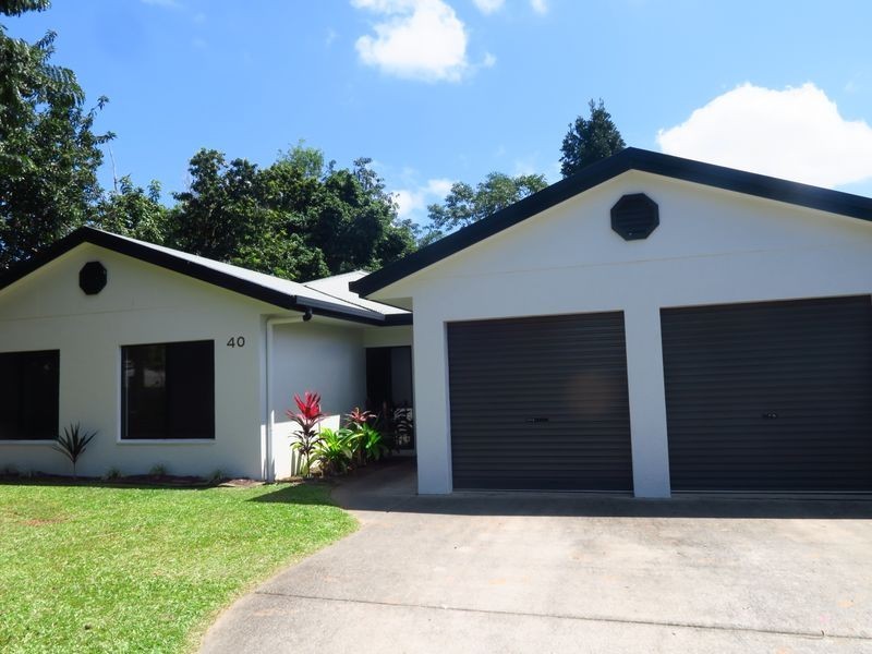 40 Daphne Drive, Redlynch QLD 4870