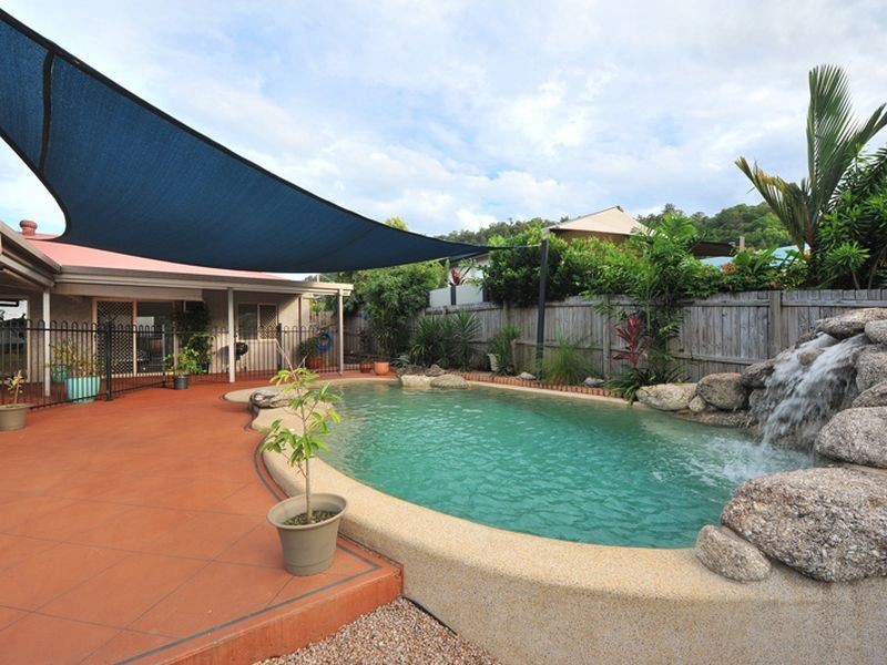 10 Brian Street, Brinsmead QLD 4870