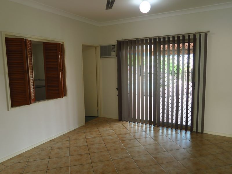 10 Brian Street, Brinsmead QLD 4870