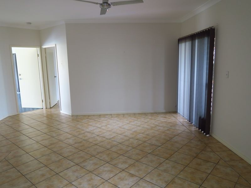 10 Brian Street, Brinsmead QLD 4870