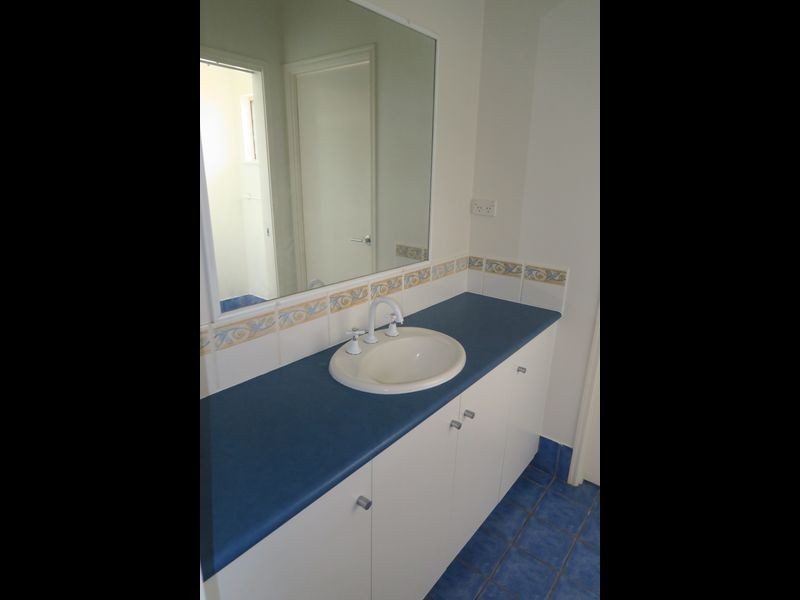 10 Brian Street, Brinsmead QLD 4870