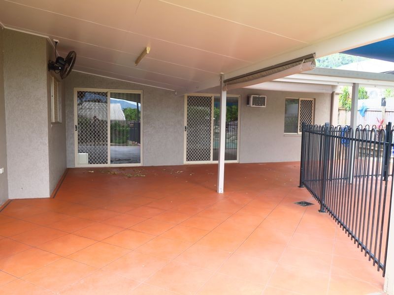 10 Brian Street, Brinsmead QLD 4870