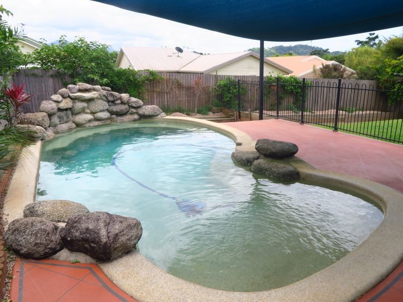 10 Brian Street, Brinsmead QLD 4870