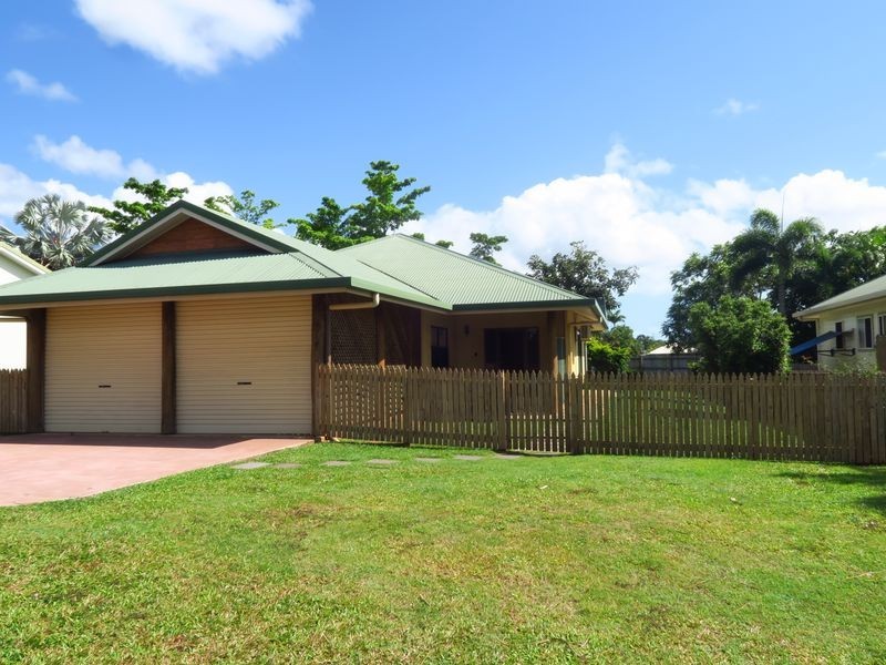 30 Village Terrace, Redlynch QLD 4870