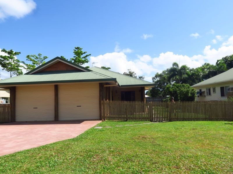 30 Village Terrace, Redlynch QLD 4870