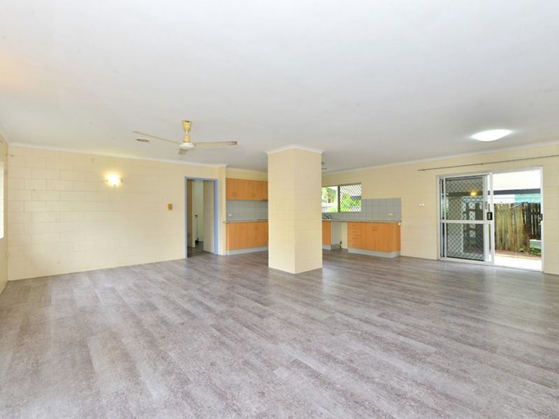 20 Conlan Close, Manoora QLD 4870