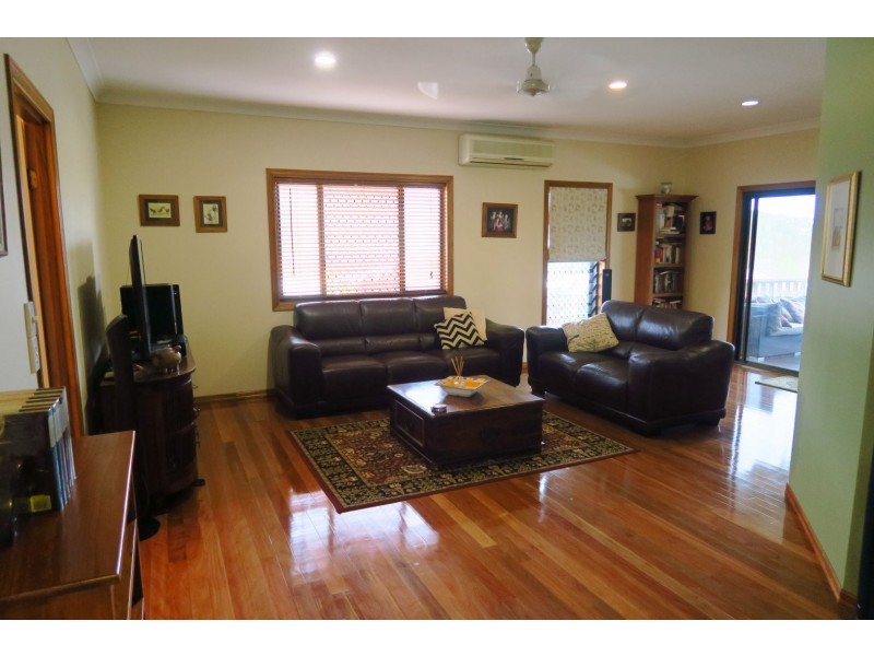 170 Harvey Road, Redlynch QLD 4870