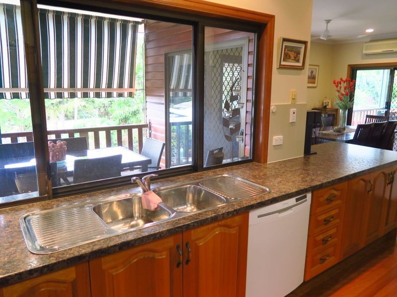 170 Harvey Road, Redlynch QLD 4870