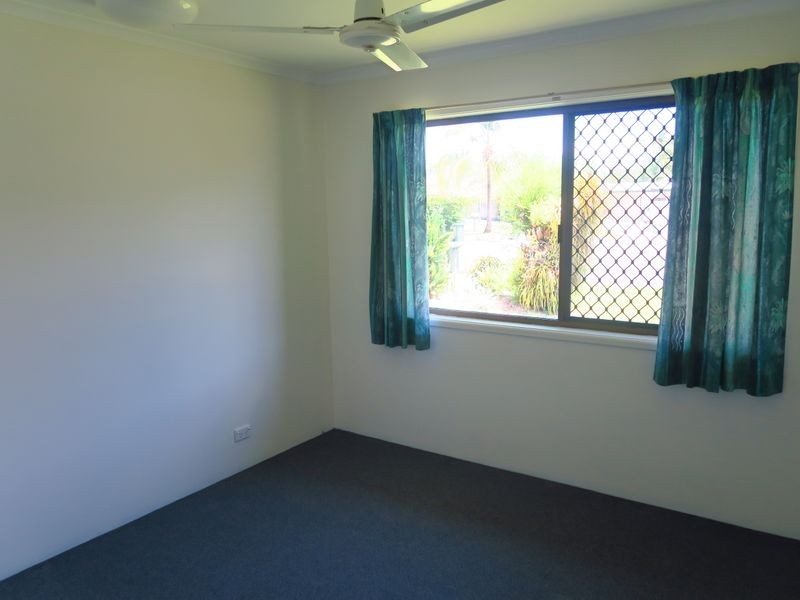 10 Winfield Street, Whitfield QLD 4870
