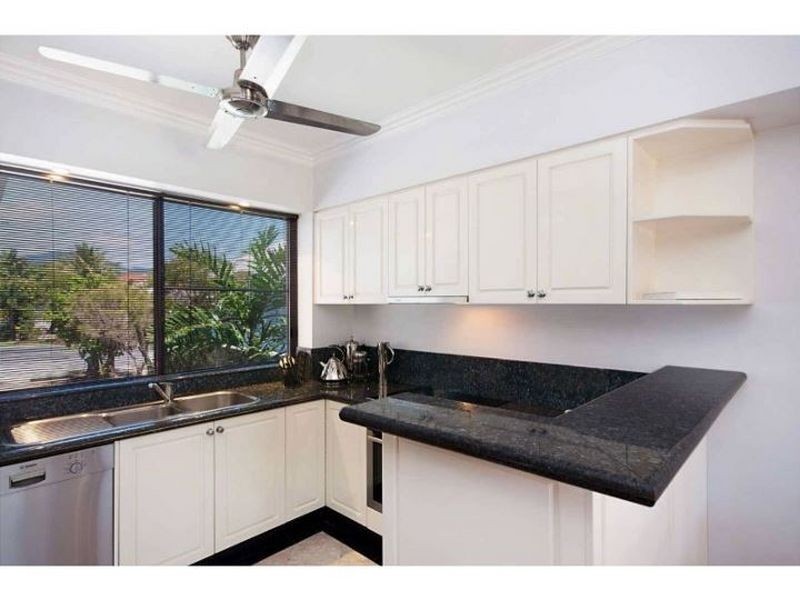 10/267 -269 Esplanade, Cairns North QLD 4870