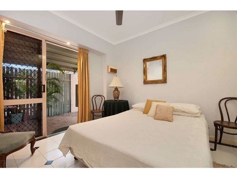 10/267 -269 Esplanade, Cairns North QLD 4870