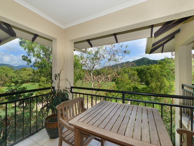 1746/2 Greenslopes Street, Cairns North QLD 4870