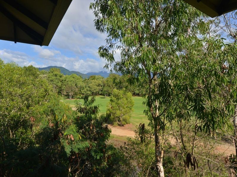 1746/2 Greenslopes Street, Cairns North QLD 4870