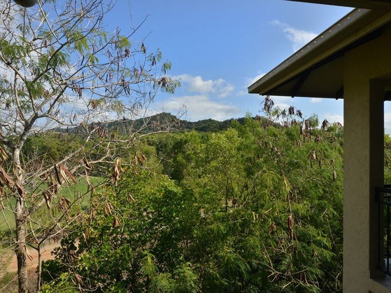 1746/2 Greenslopes Street, Cairns North QLD 4870