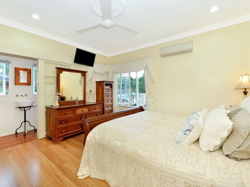 37 Hodel Street, Whitfield QLD 4870