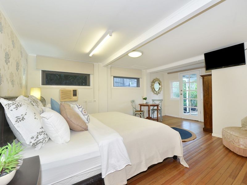 37 Hodel Street, Whitfield QLD 4870