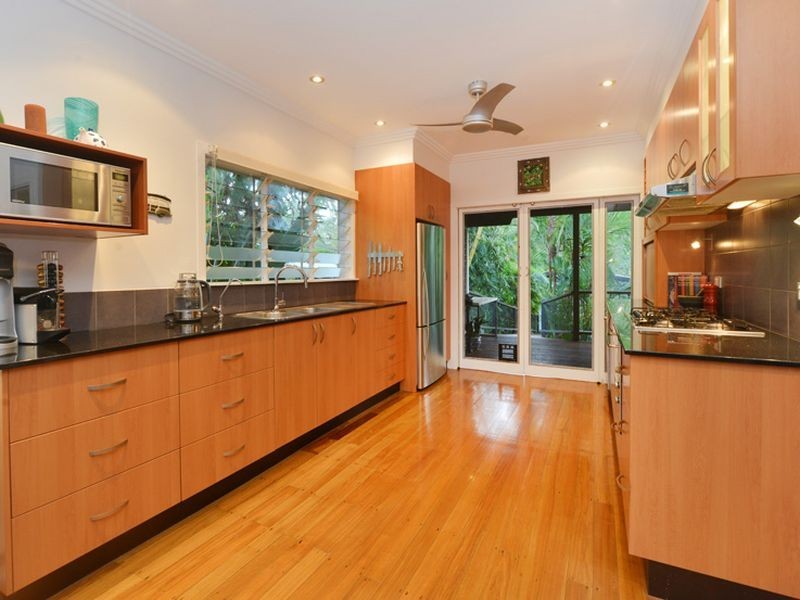 41 Marshall Street, Machans Beach QLD 4878