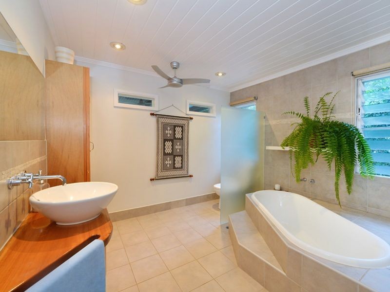 41 Marshall Street, Machans Beach QLD 4878