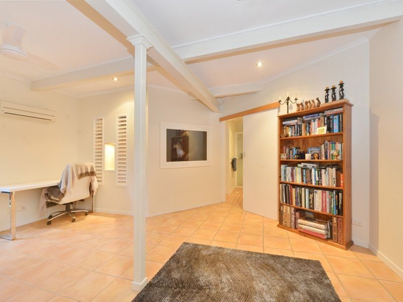 41 Marshall Street, Machans Beach QLD 4878