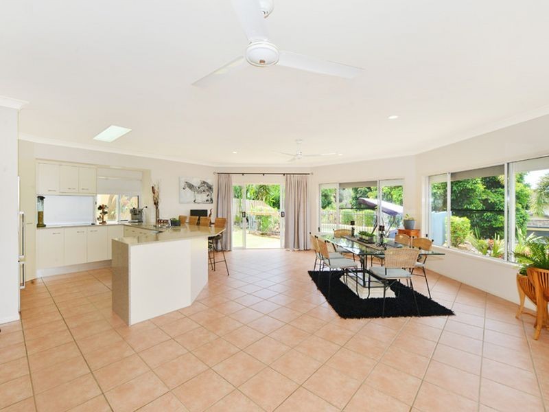 3 Olfersia Court, Mooroobool QLD 4870