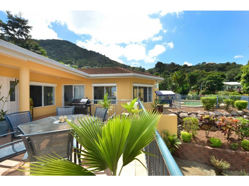 3 Olfersia Court, Mooroobool QLD 4870