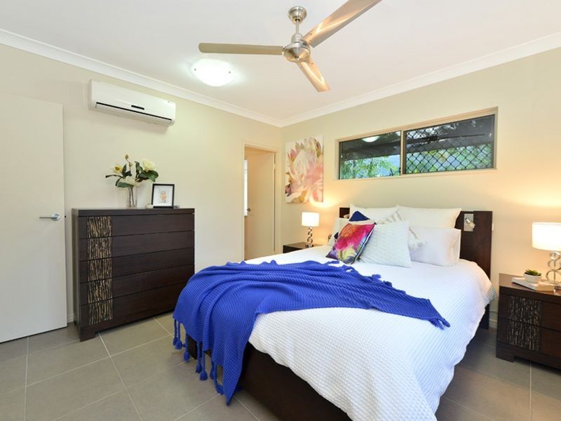 7 Sascha Close, Redlynch QLD 4870