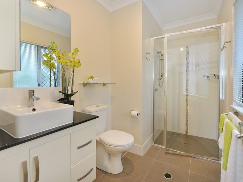 7 Sascha Close, Redlynch QLD 4870