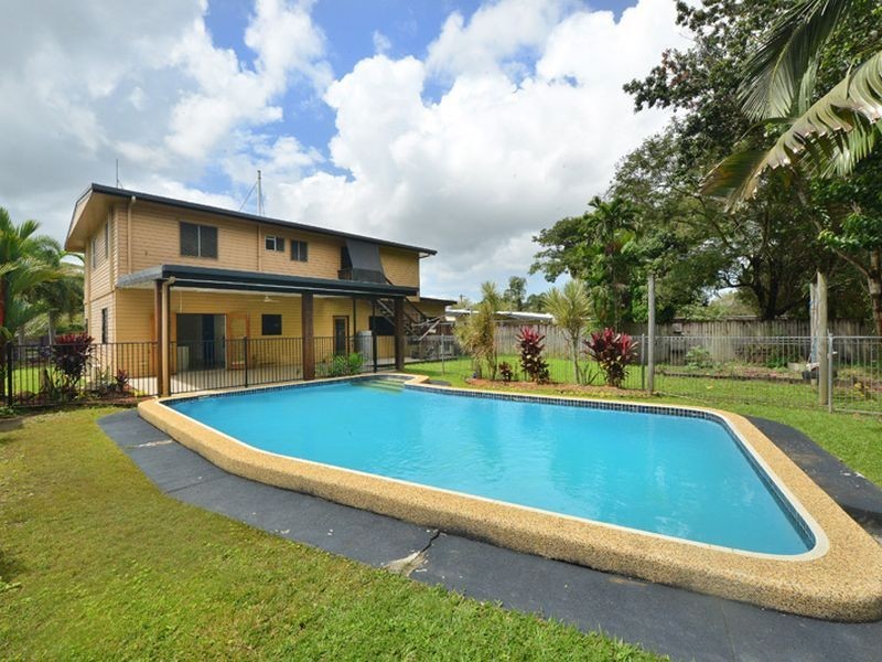 4 Izatt Close, Edge Hill QLD 4870