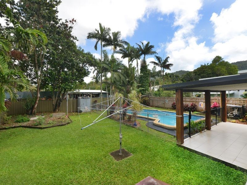 4 Izatt Close, Edge Hill QLD 4870