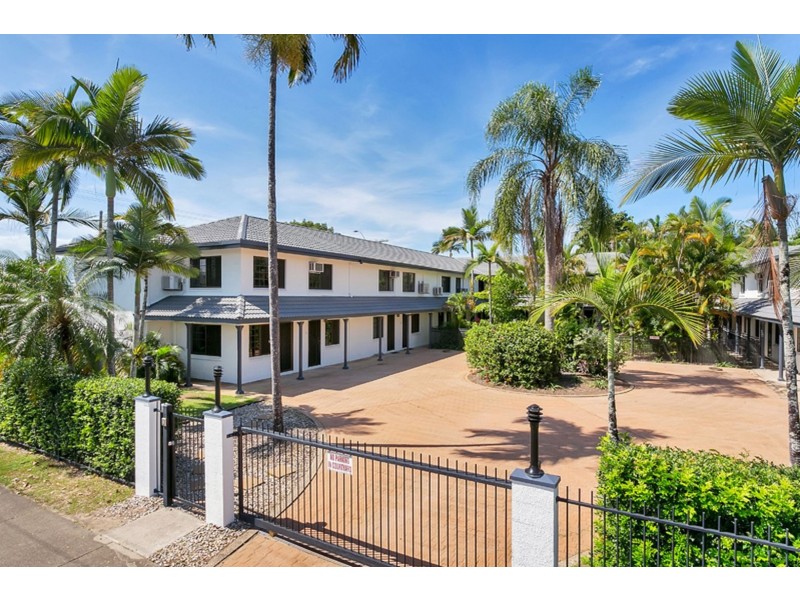 2/350 Sheridan Street, Cairns North QLD 4870
