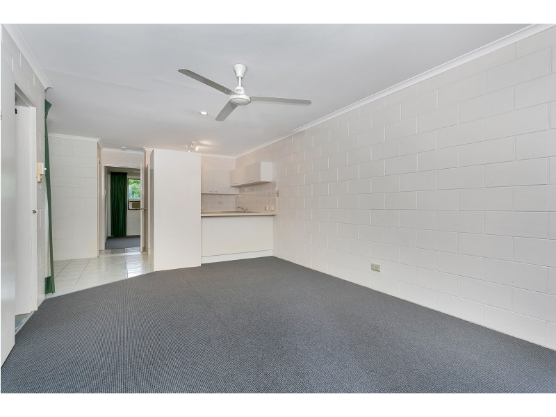 24/439 Severin Street, Manunda QLD 4870