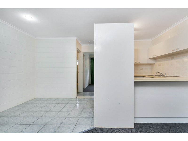 24/439 Severin Street, Manunda QLD 4870