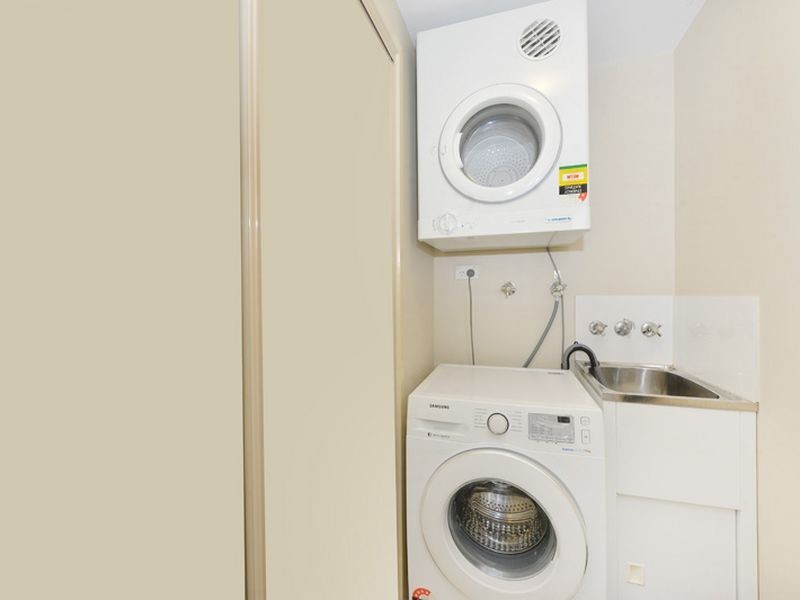 621/12-21 Gregory Street, Westcourt QLD 4870