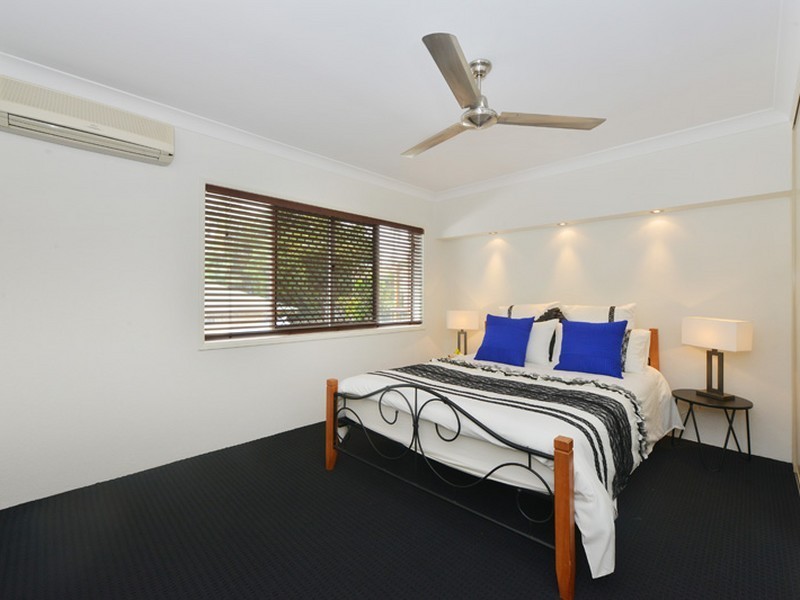 Unit 5/347 Lake Street, Cairns North QLD 4870