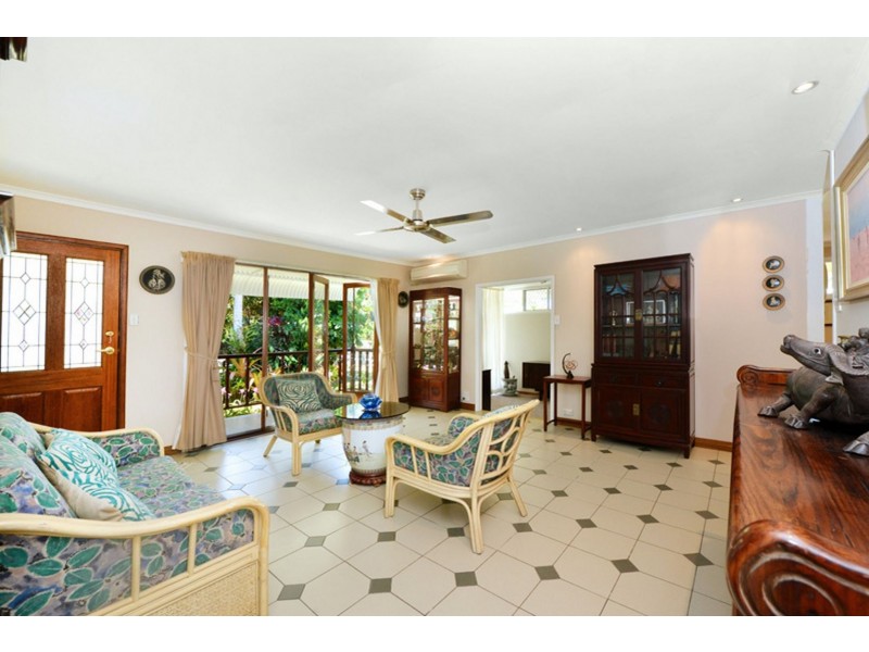 13 Bolton Street, Whitfield QLD 4870