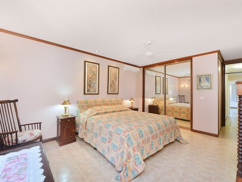 13 Bolton Street, Whitfield QLD 4870