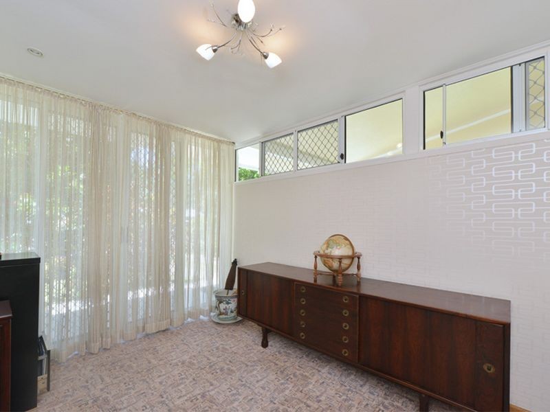 13 Bolton Street, Whitfield QLD 4870