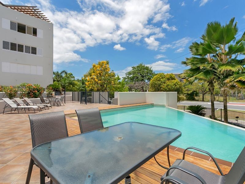 8/331-335 Lake Street, Cairns North QLD 4870
