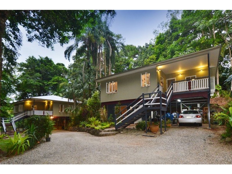 29-31 Cascades Drive, Redlynch QLD 4870