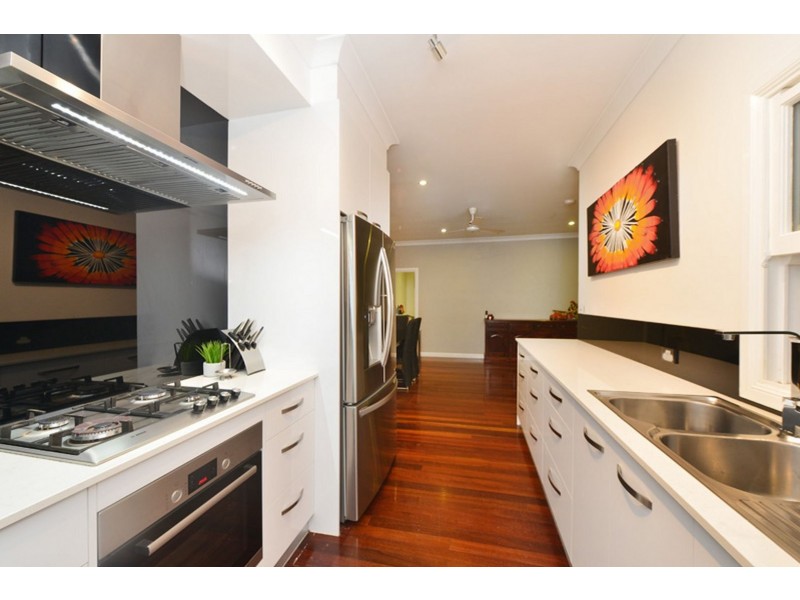 29-31 Cascades Drive, Redlynch QLD 4870