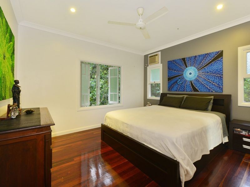 29-31 Cascades Drive, Redlynch QLD 4870