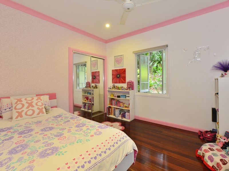 29-31 Cascades Drive, Redlynch QLD 4870