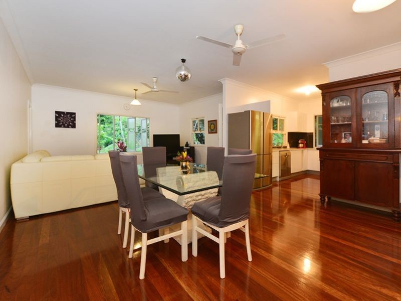 29-31 Cascades Drive, Redlynch QLD 4870