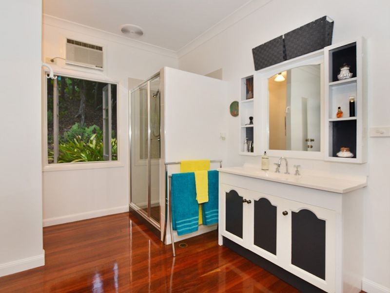 29-31 Cascades Drive, Redlynch QLD 4870