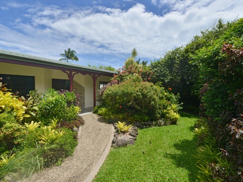94 Petersen Street, Freshwater QLD 4870